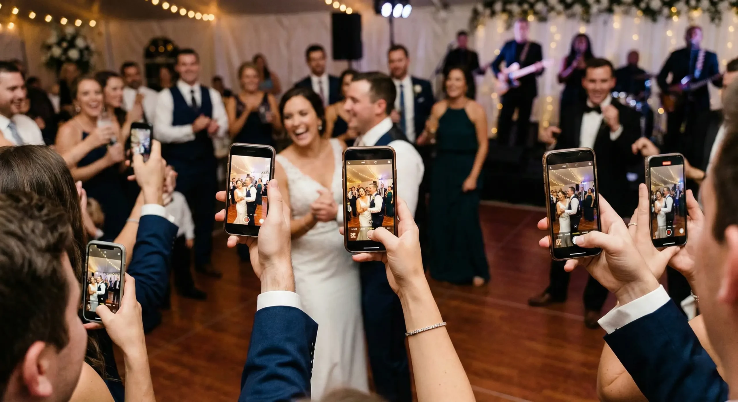 Jak zebrać wszystkie zdjęcia z wesela w jednym miejscu?